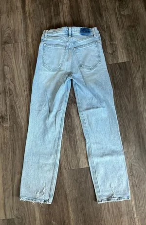 Abercrombie 90s Straight Ultra High Rise Jeans thumbnail 2