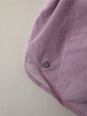 Lululemon Hotty Hot Shorts Size 4 thumbnail 4