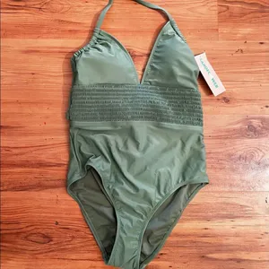 Sandflower Olive Green Womens Medium One Piece Swimsuit thumbnail 2
