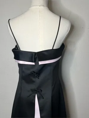 Vintage Black Satin Square Neck Layered Formal Evening Gown Dress 90s Prom thumbnail 4