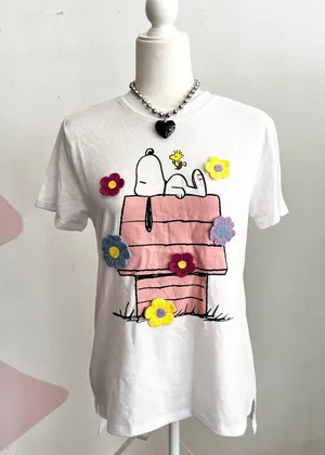 Peanuts‎ Snoopy 3D Flower Graphic T Shirt Vintage Y2K Retro Nostalgia XS thumbnail 1