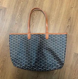 Purse thumbnail 1