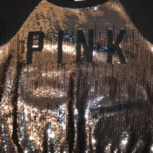 Victoria’s Secret PINK Crewneck Sweatshirt Size Medium Ombré Sequins Runs Small thumbnail 2