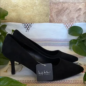 NEW Nicole Miller New York Black Faux Leather Suede Pointy Toe Heels, Size 10 thumbnail 5