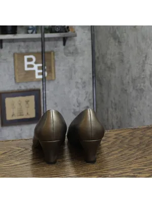 NWT Easy Street Womens Fabulous Round Toe Pumps FABULOUS Pewter Gray 9WW thumbnail 5