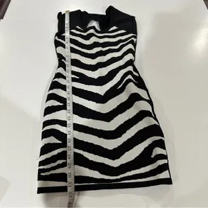 Forever 21 Black & White Zebra Print Sleeveless Bodycon Dress Size M‎ thumbnail 9