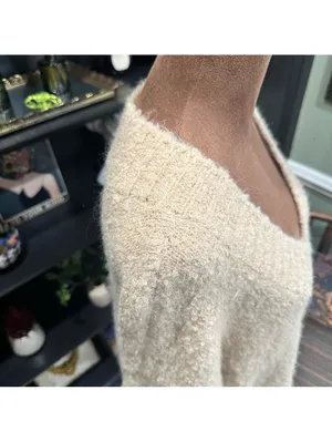 Aerie Teddy V-Neck Bouclé Sweater – Size Large – Cozy Texture & Relaxed Fit thumbnail 6