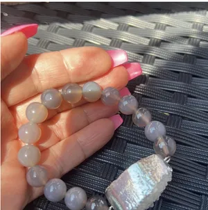 White Agate Druzy Stone Stretch Bracelet thumbnail 5