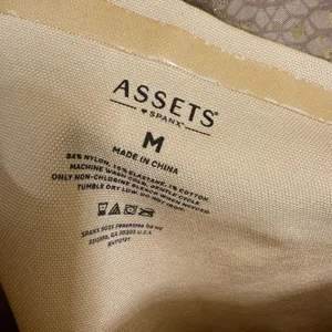 Spanx Assets Shaping Shorts Size Medium Light Beige Hi Waisted Compression thumbnail 3
