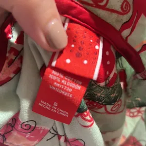 Christmas green two piece pajama set thumbnail 6