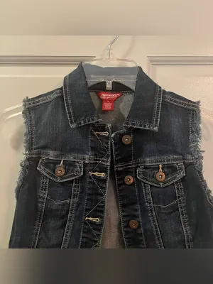 Arizona Jeans Women’s Dark-wash Frayed Denim Vest thumbnail 6