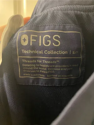 Figs Freex Line Navy scrub set thumbnail 7