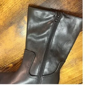 Time And Tru‎ Black Boots Size 6 thumbnail 3