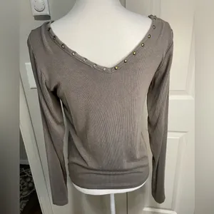 POL Studded Long Sleeve Vneck Ribbed Blouse Size Large thumbnail 5