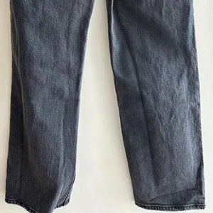 Abercrombie & Fitch The ‘90s Straight Ultra High Rise Black Jeans, 28/6 Short thumbnail 16