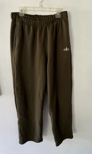 Alo Yoga Sweatpants thumbnail 1