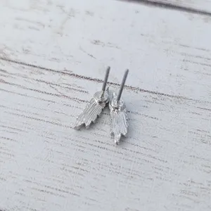 Vintage Stud Earrings Small & Dainty Silver Tone Branch/Leaf thumbnail 4