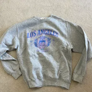 Shop Stevie Sweatshirt Size M thumbnail 1