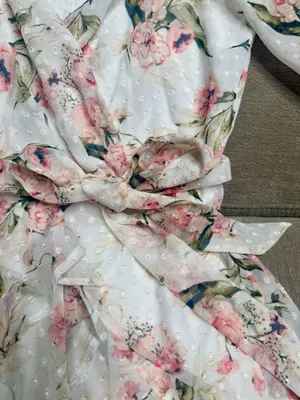 Trixxi Women’s cream pink floral dress and puff sleeves thumbnail 3