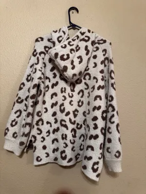 143 Story Animal Print Lounge Set thumbnail 2