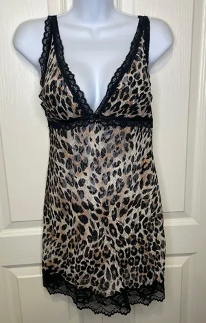 Victoria’s Secret Cheetah Print Lace Mesh Chemise Nightie Black Tan Large thumbnail 1