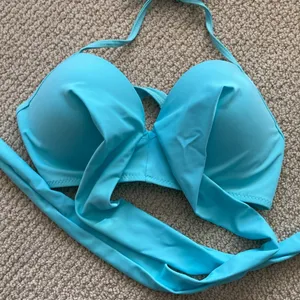 Cupshe Halter Wrap Style Underwire Bikini Top Aqua Women’s Size Medium VEUC thumbnail 3