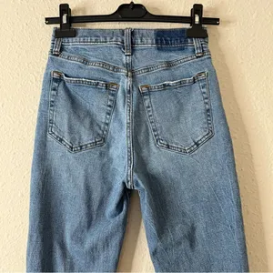 Abercrombie & Fitch The Ankle Straight Ultra High Rise Distressed Jeans Size 26 thumbnail 6