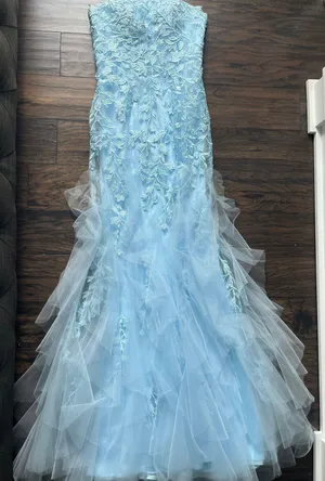 Camille La Vie Formal Dress thumbnail 1