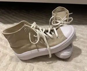 Tan Size 8 thumbnail 3