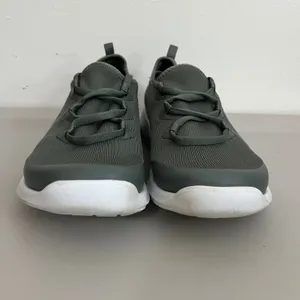 OOFOS OOmg Low Shoe Women Size 8 Gray Recovery Walking Comfort Sneakers thumbnail 5