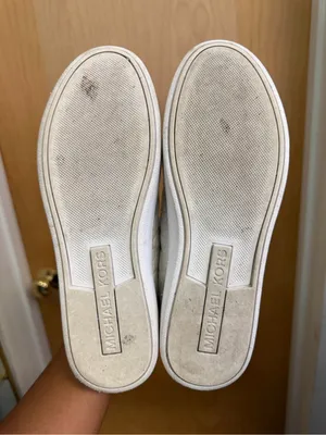 Michael Kors White Croc Embossed Low Top Sneakers Size 6.5 thumbnail 7