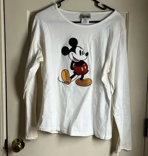 Walt Disney World XL women’s Mickey Mouse sequin character shirt. GUC. thumbnail 1