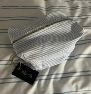 Brandy Melville Makeup Bag thumbnail 1