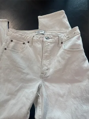 Abercrombie & Fitch Off-White Mom Jeans curvy love thumbnail 3