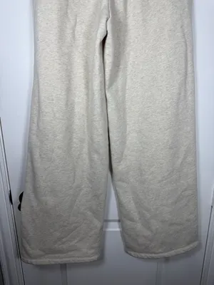 Vuori Performance Wide Leg Lounge Sweatpants Oatmeal Heather thumbnail 4