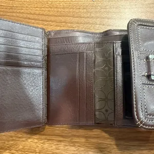 VTG Fossil Brown Buckle Leather Wallet with Stitching thumbnail 6