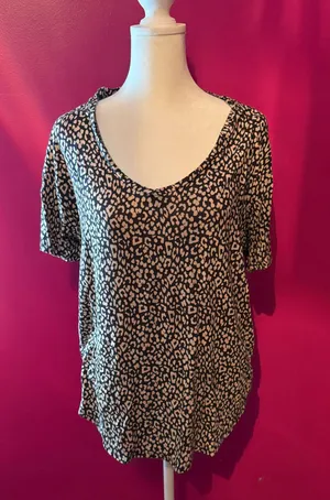 American Eagle Soft & Sexy Tee thumbnail 1