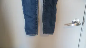 American Eagle Outfitters super stretch super low jegging AEO denim jeans in dark wash blue size 00 short. thumbnail 4
