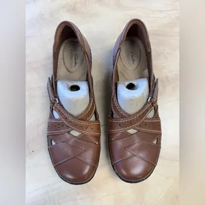 CLARKS NWOT Ashland Spin Q Mary Jane Flats Tan 7.5 thumbnail 9