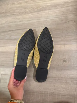 Woven Pointed thumbnail 2