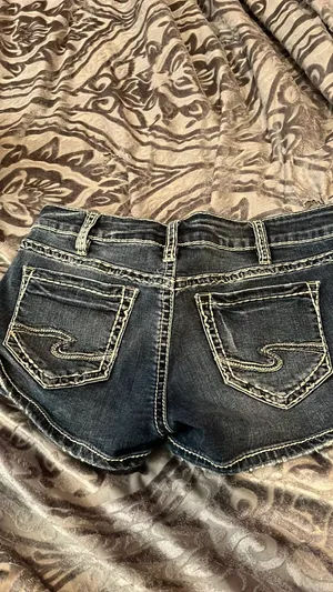 Jean Shorts thumbnail 2