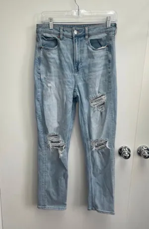 American Eagle Mom Straight Jeans thumbnail 1