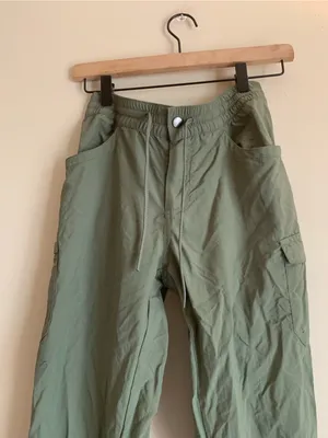 Columbia Olive Green Women's Cargo Pants Size Small Bottoms Outdoor Clothing thumbnail 2