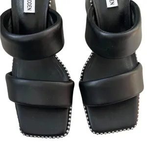 EUC Steve Madden Harper Heeled Studded Sandals Black Silver Size 9.5 thumbnail 4