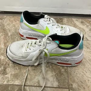 Nike Air Max Excee Womens Shoes, Size 7 thumbnail 6