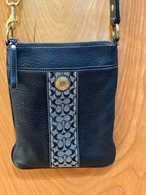 Coach Vintage Black Pebbled Leather & Signature Monogram Canvas Stripe Swingpack Crossbody Bag M0693-10796 thumbnail 13
