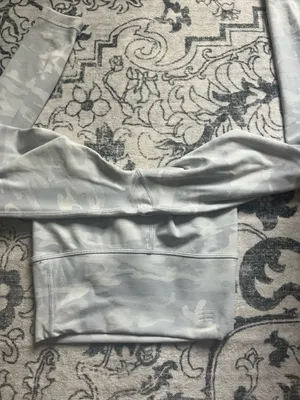 White Camo Lululemon Align Leggings 28" thumbnail 5