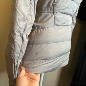 Lululemon Women's Light Gray Puffer Jacket 4 winter down quiet luxury preppy thumbnail 7