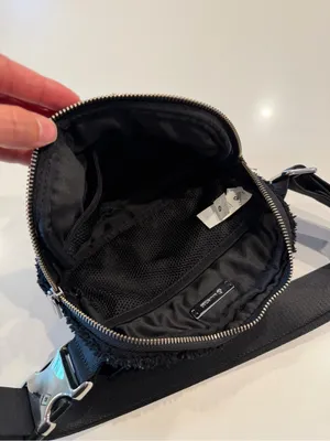 Lululemon‎ Black Sherpa Belt Bag thumbnail 3