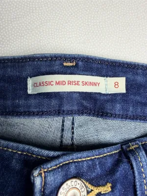 Levi’s Classic Mid Rise Skinny Jeans Women’s 8 W29 L30 Dark Wash Stretch thumbnail 3